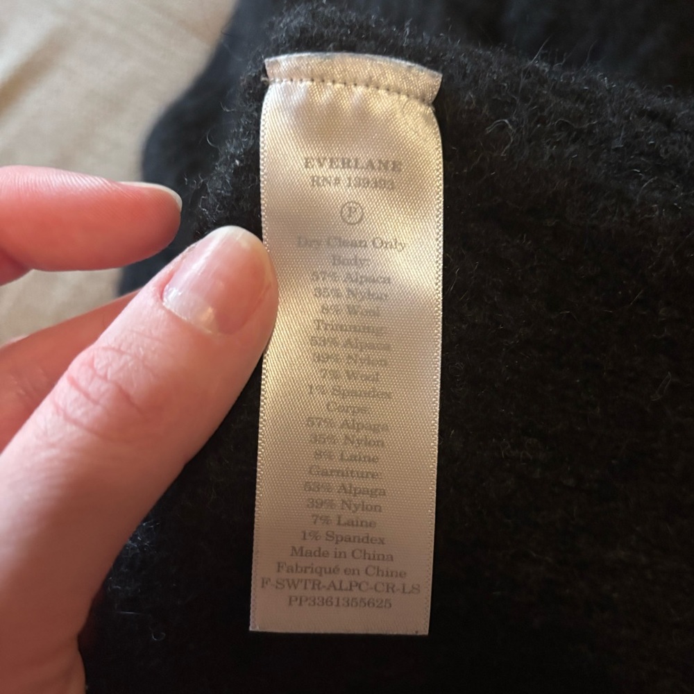 Everlane Alpaca Crew in Heathered Black - Picture 3 of 4